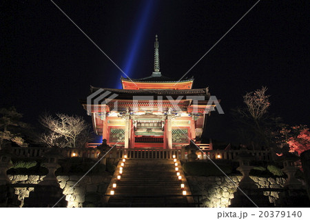 清水寺ライトアップ（三重塔） 20379140