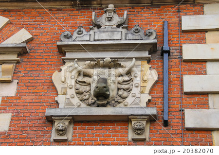 The ox-head on the building of Vleeshal in Haarlem The ox-head on the building of Vleeshal in Haarlem 20382070
