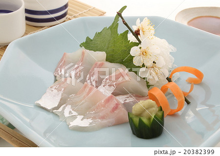 鱸 スズキ 刺身 造り 日本酒 和食の写真素材 3399