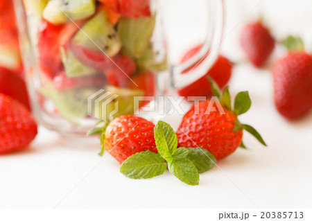 fruit salad 20385713