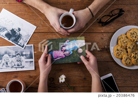 Mans and womans hands. Black-and-white photos Mans and womans hands. Black-and-white photos 20386476