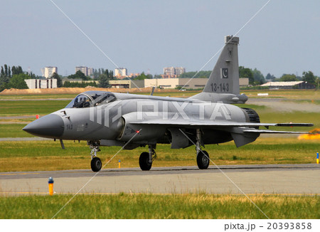 パキスタン空軍 JF-17サンダー 20393858