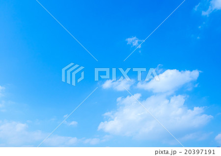 空　雲　青い空　白い雲　合成用背景素材　写真素材　コピースペース 20397191
