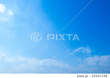 空　雲　青い空　白い雲　合成用背景素材　写真素材　コピースペース 20397198