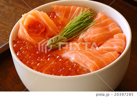 鮭イクラ丼 20397285