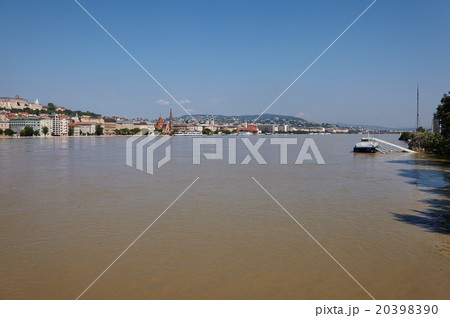 Flooded street view 20398390