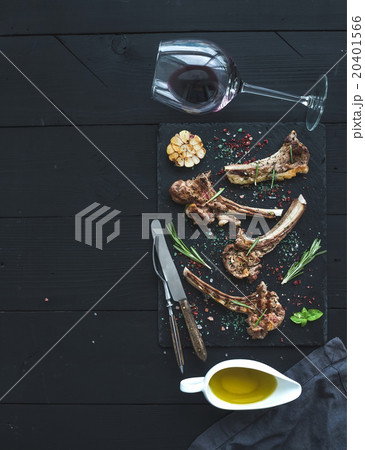 Grilled lamb chops. Rack of Lamb with garlic Grilled lamb chops. Rack of Lamb with garlic 20401566