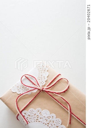 毛糸リボンのプレゼント 毛糸リボンのプレゼント 20402671