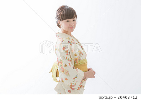 Kimono Beauty 20403712