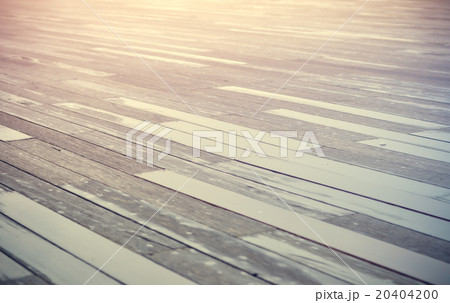 Wet wood floors 20404200
