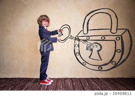 Young businessman 20409611