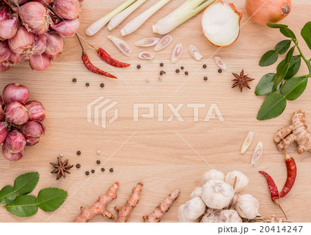 Prepare spices to cook spicy Thai rests on wooden Prepare spices to cook spicy Thai rests on wooden 20414247