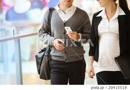 Business meeting in shopping mall 20415519