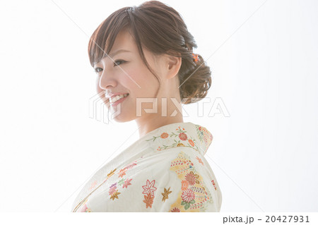 Kimono Beauty 20427931
