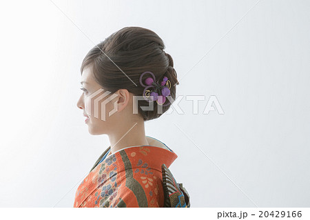 Kimono Beauty 20429166