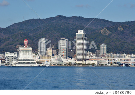 神戸の山とビルの写真素材