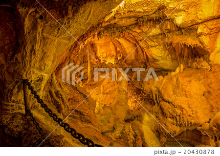 Heavy metal chain in caves da Moeda. Heavy metal chain in caves da Moeda. 20430878