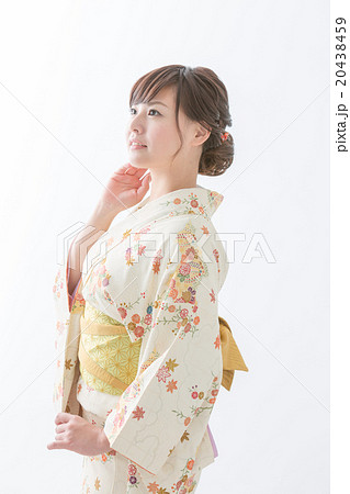 Kimono Beauty 20438459