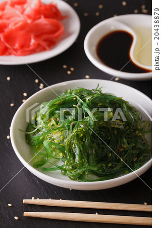 Wakame seaweed salad with sesame seeds Wakame seaweed salad with sesame seeds 20438879
