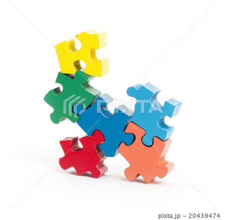 Closeup of big jigsaw puzzle pieces 20439474