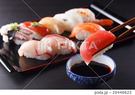 にぎり寿司の盛り合せ 20446623