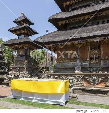 Temple in Bali, Indonesia on a beautiful sunny day 20449867
