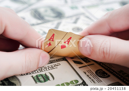 Gold poker cards 20451138