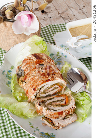 Turkey Roll On Plate With Lettuce 20451206