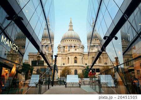 St Pauls Cathedral 20451505