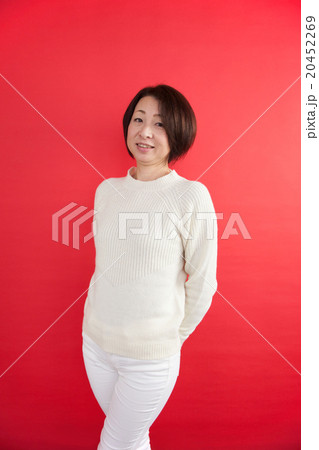 ミドル女性 20452269