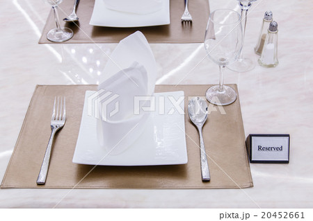 Reserved sign on a table in restaurant 20452661
