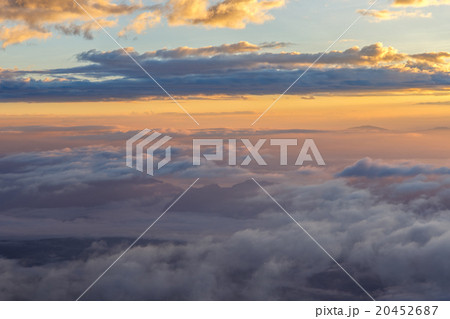 Layer of mountains and mist at sunset time 20452687