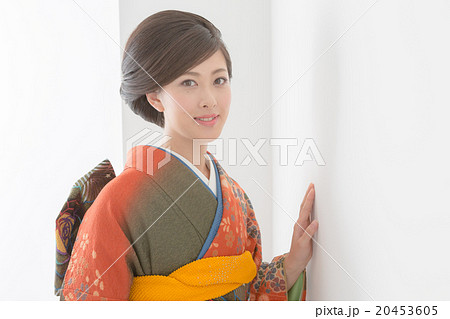 Kimono Beauty 20453605