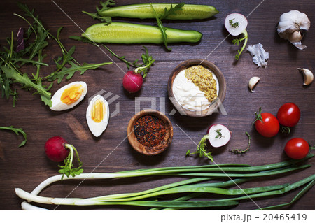 Vegetables on rustic table 20465419
