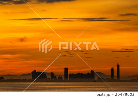 Sunrise on Koh Larn, Pattaya Chonburi Thailand 20479602