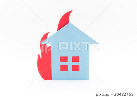 燃える家: Burning house 20482455