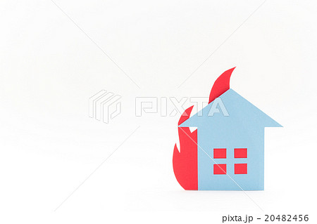 燃える家: Burning house 20482456