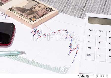 株価チャート　暴落　セリングクライマックス 20484487