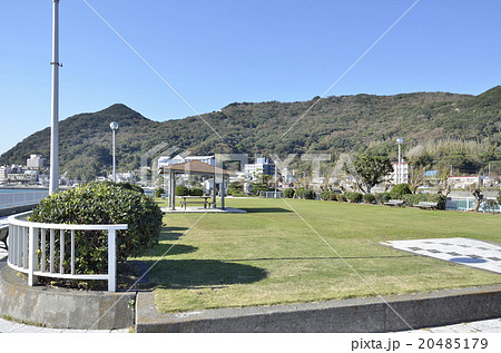 吉田松陰と金子重輔の銅像 踏海の朝 のある弁天島公園の写真素材