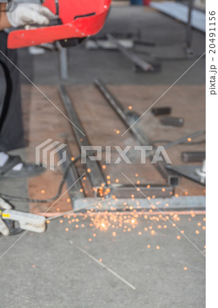 Man metal welding Man metal welding 20491156