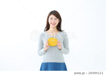 お財布・若い女性 お財布・若い女性 20494121