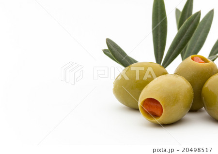 ピミエント入りグリーンオリーブ : Pimiento Stuffed Green Olive 20498517