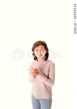 話しかける女性 20503014
