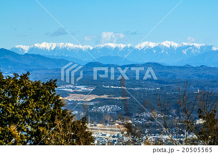 春日井市弥勒山からの風景 中央アルプスの写真素材