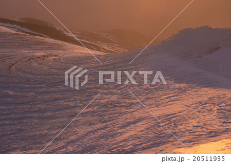 十勝岳の夜明け。10月 十勝岳の夜明け。10月 20511935