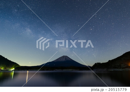 精進湖に昇る蠍 20515779