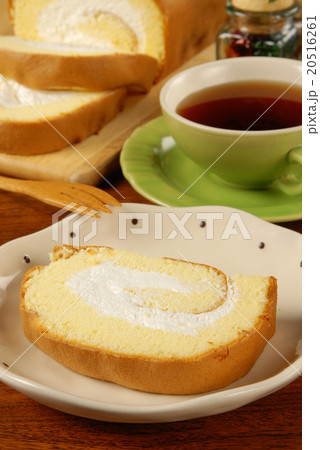 Slices of souffle on the plate   20516261