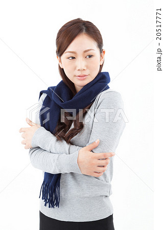 凍える女性ポートレートの写真素材 凍える女性ポートレートの写真素材