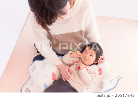 ふたりで歯磨き ふたりで歯磨き 20517845