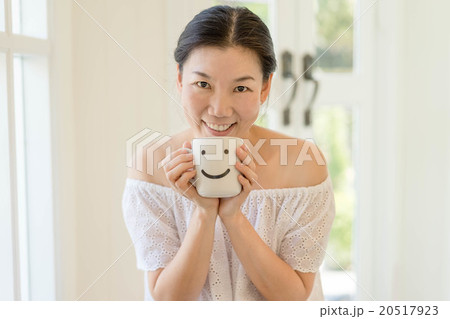 white coffee mug white coffee mug 20517923